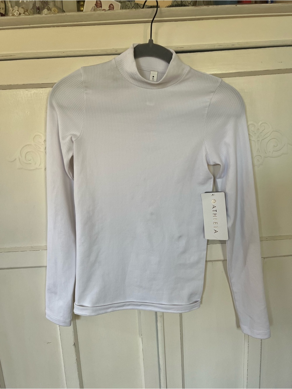 NWT ATHLETA RENEW SEAMLESS MOCK NECK LS TOP White SZ XS